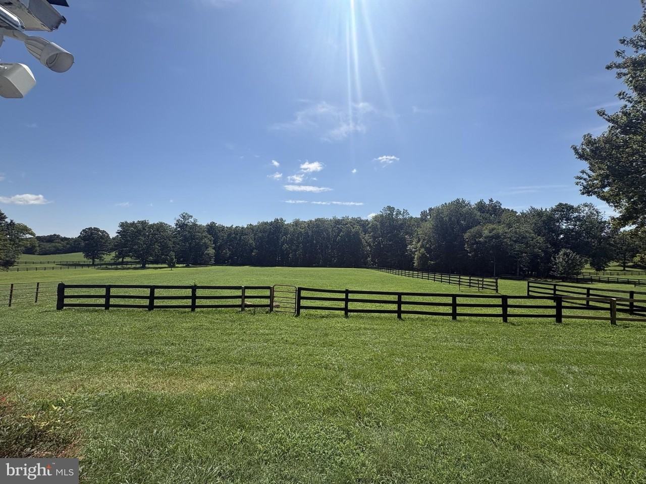 7149 Gordonsville Rd - Photo 5 of 49