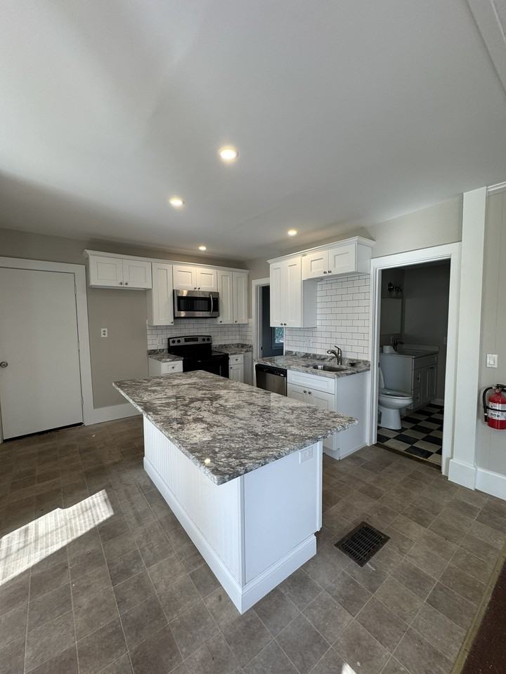 20 Orchard St #2 - Photo 6 of 21