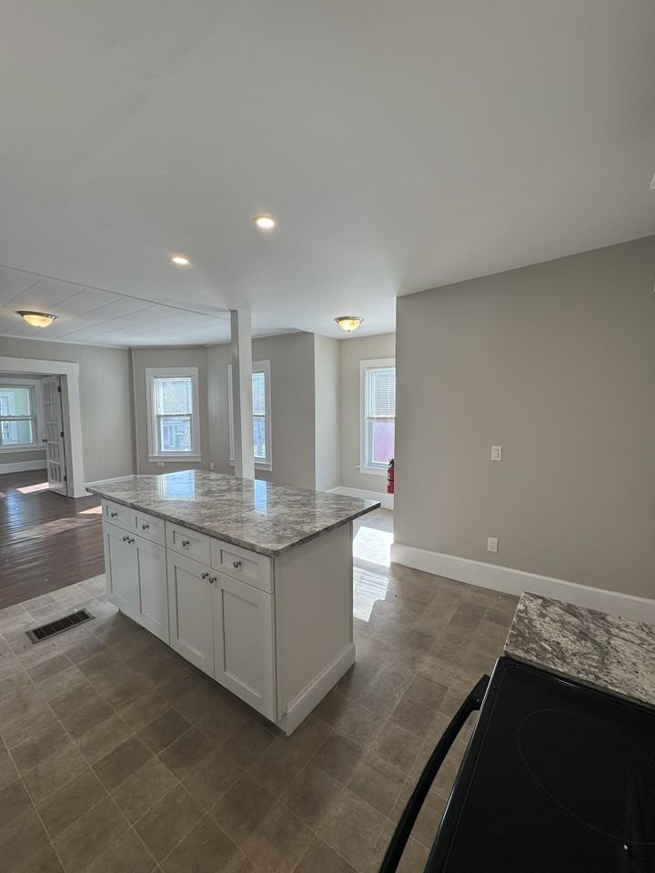 20 Orchard St #2 - Photo 7 of 21