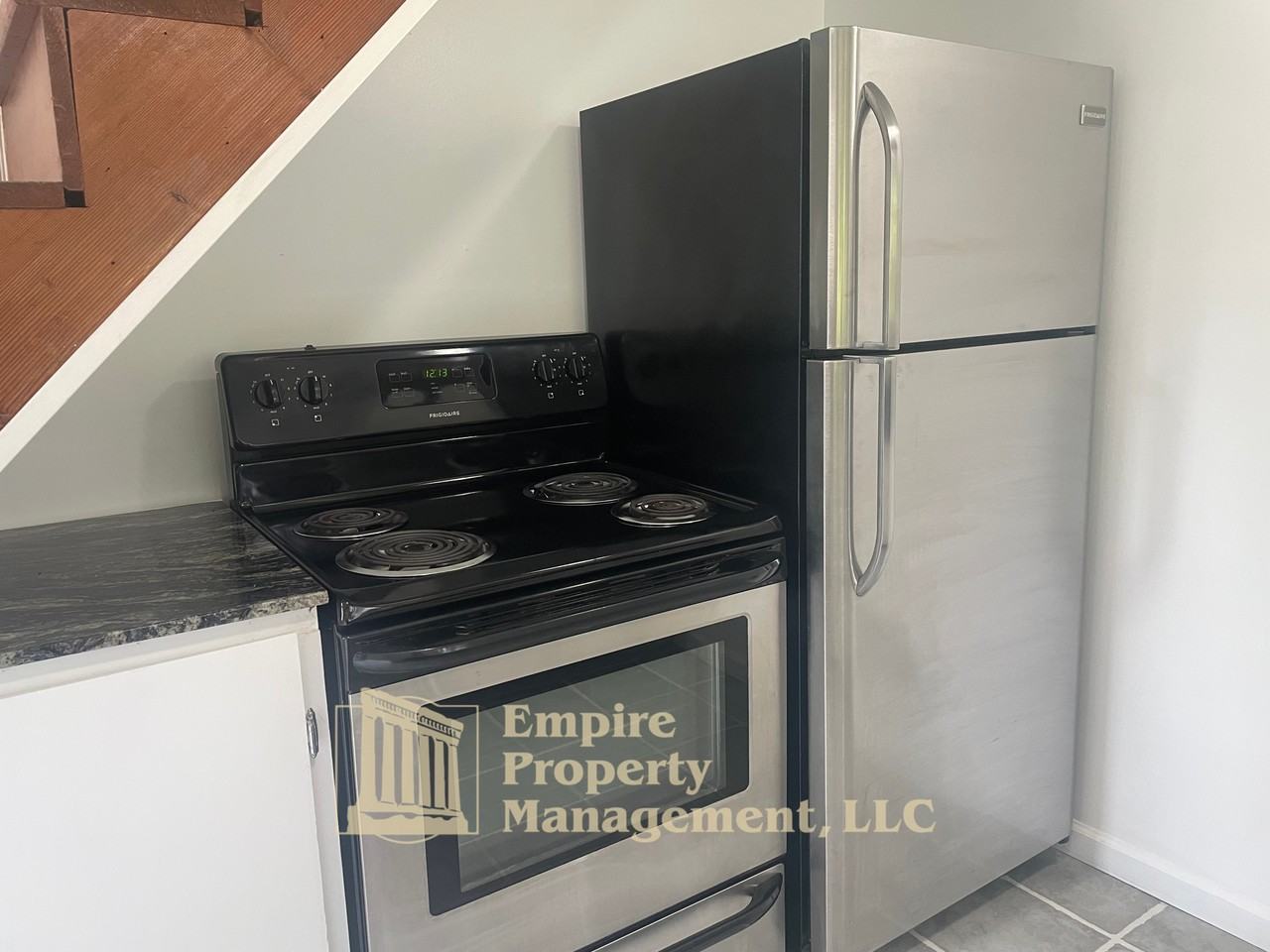 695 Walnut Ave #1 - Photo 6 of 13