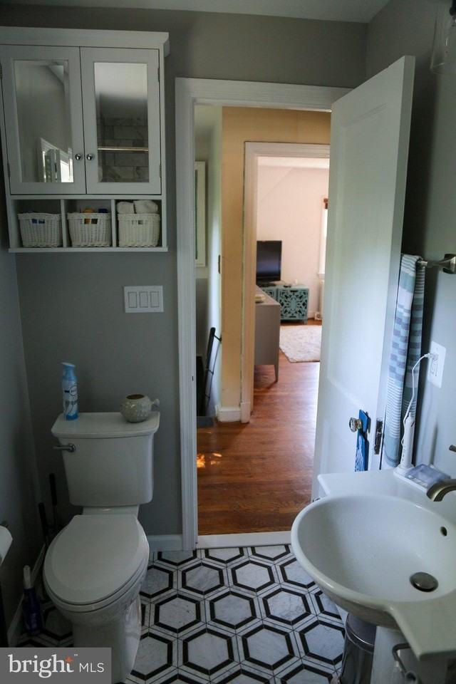705 Wayne St - Photo 2 of 16