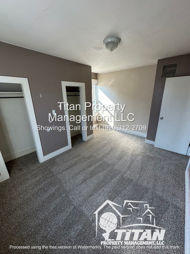 1319 N Superior St #1-2 - Photo 4 of 5