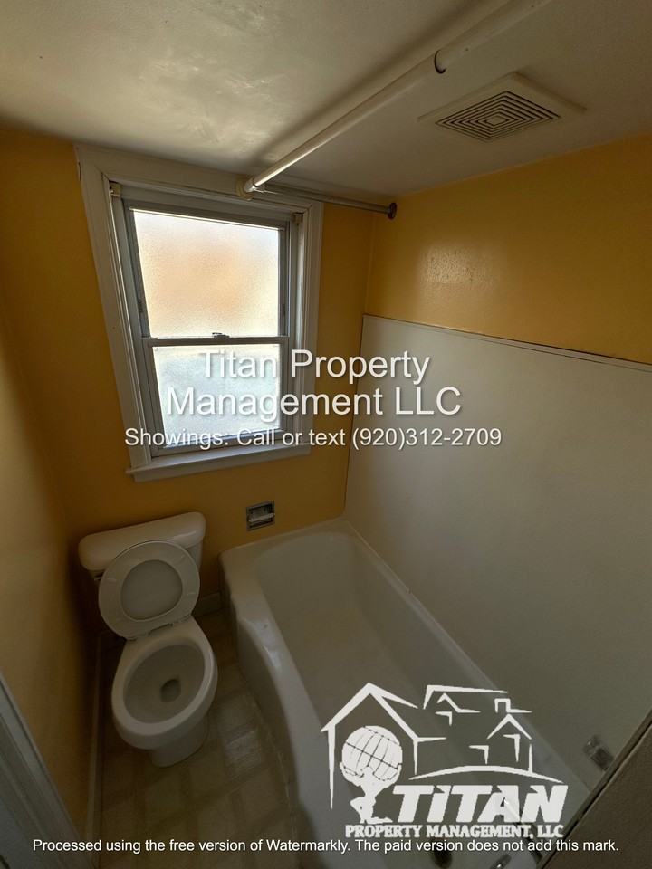 1319 N Superior St #1-2 - Photo 5 of 5