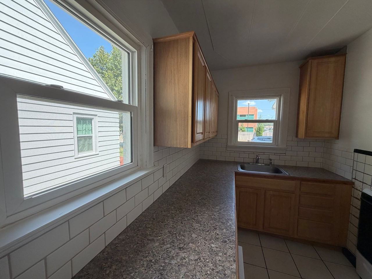 1821 S Florence Ave - Photo 7 of 15