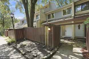 2366 Southgate Sq - Photo 1 of 1