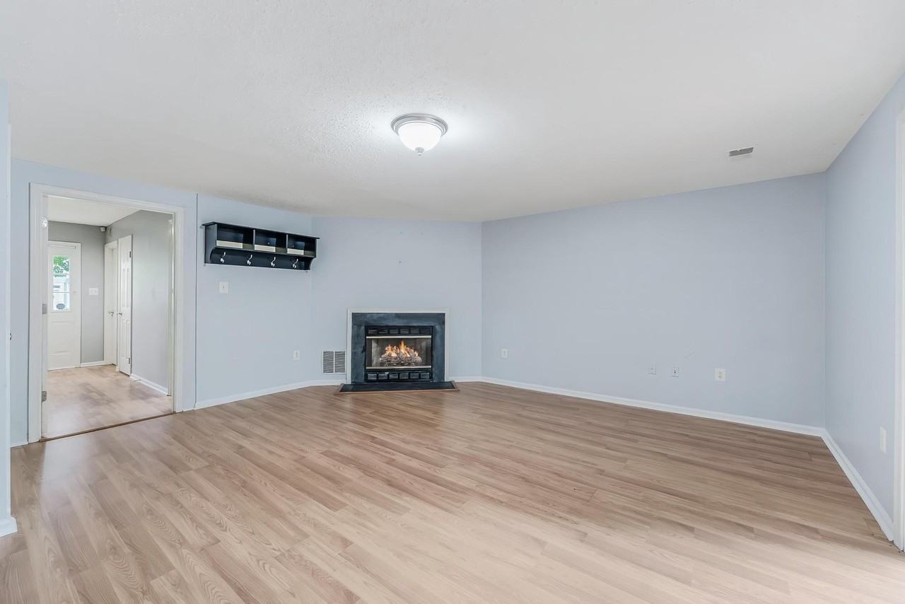 13915 Gunners Pl - Photo 7 of 45