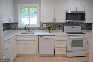 3809 Whispering Ln - Photo 1 of 1