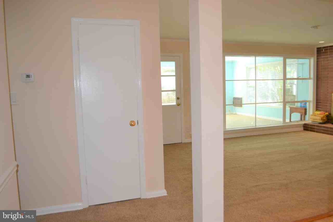 3809 Whispering Ln - Photo 7 of 47