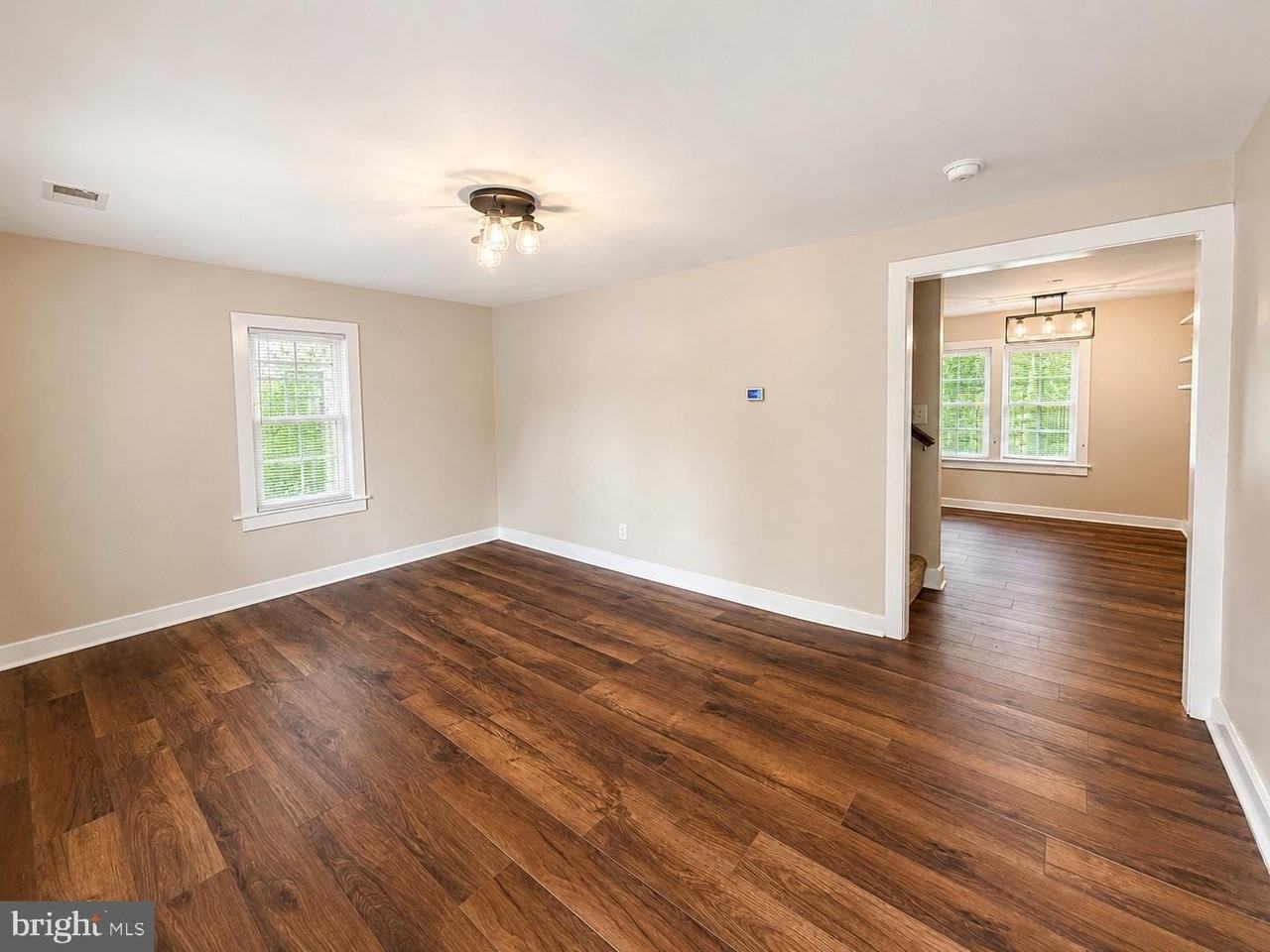3107 Memorial St - Photo 5 of 27