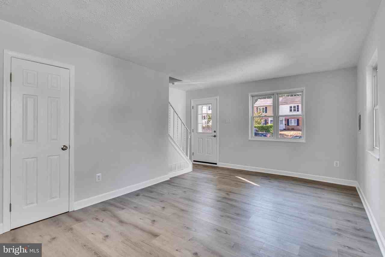5809 Fifer Dr - Photo 5 of 21