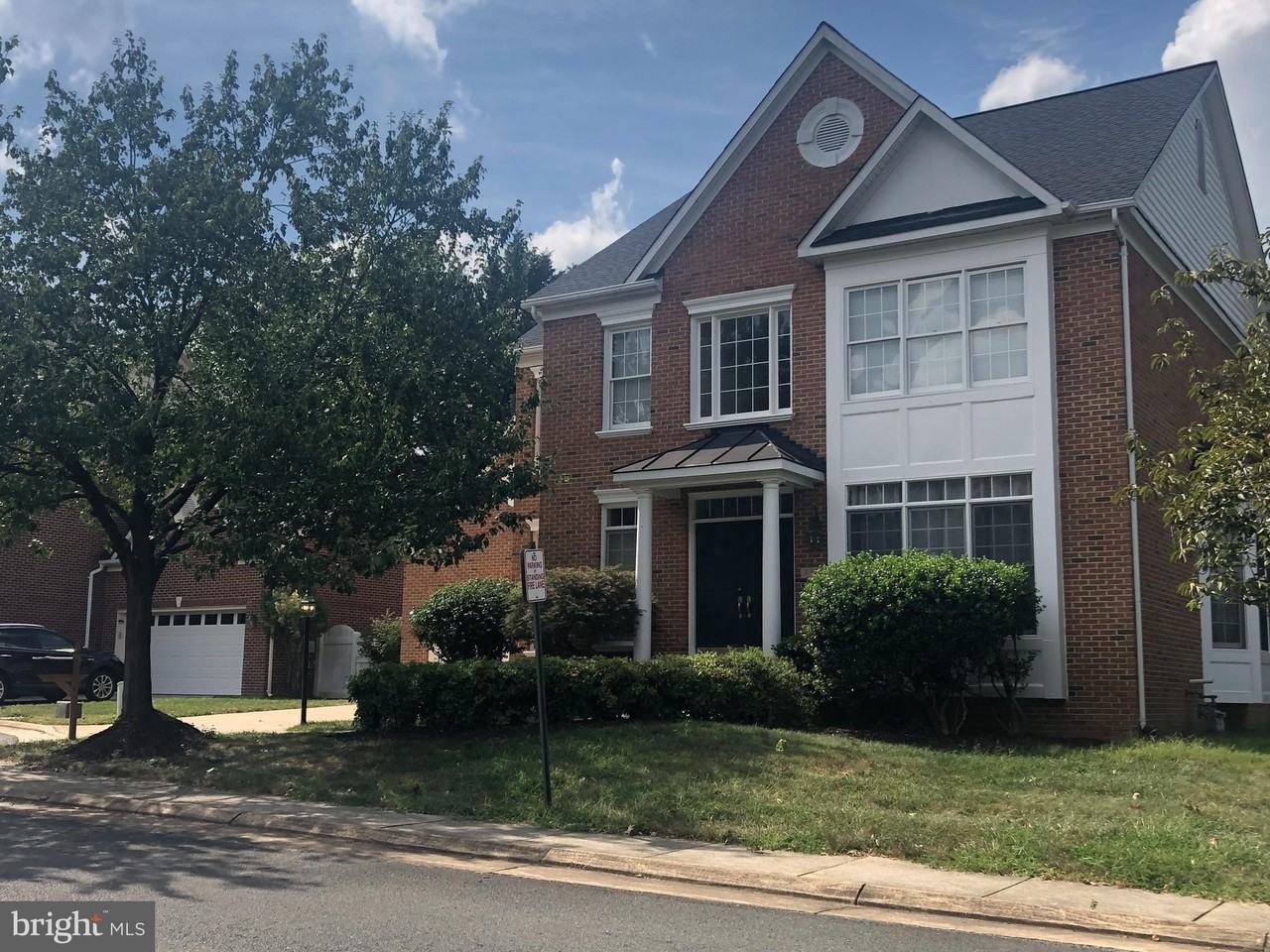 7957 Blitz Ct - Photo 2 of 27