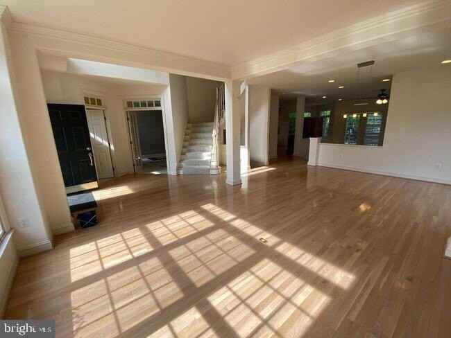 7957 Blitz Ct - Photo 7 of 27