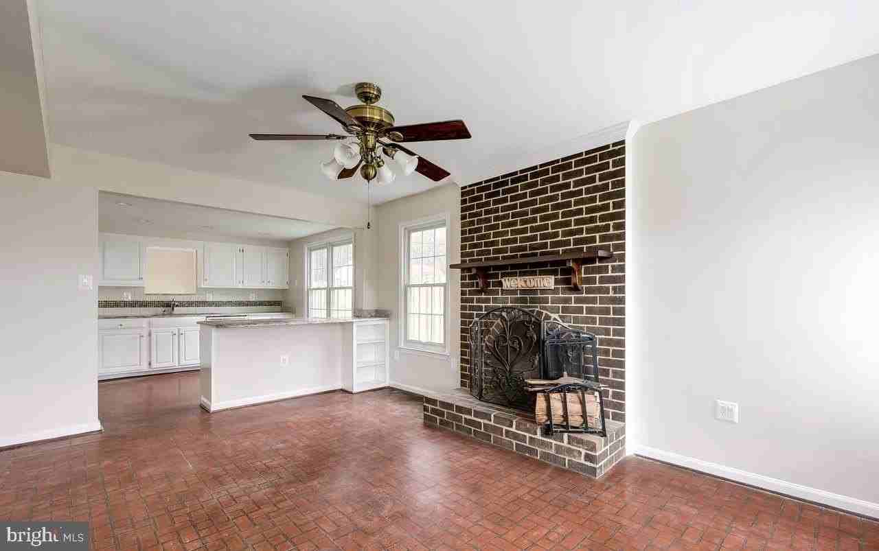 12856 Fantasia Dr - Photo 5 of 28