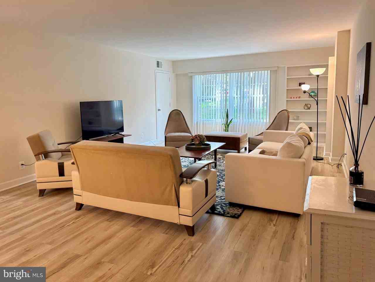 7680 Tremayne Pl #109 - Photo 3 of 36