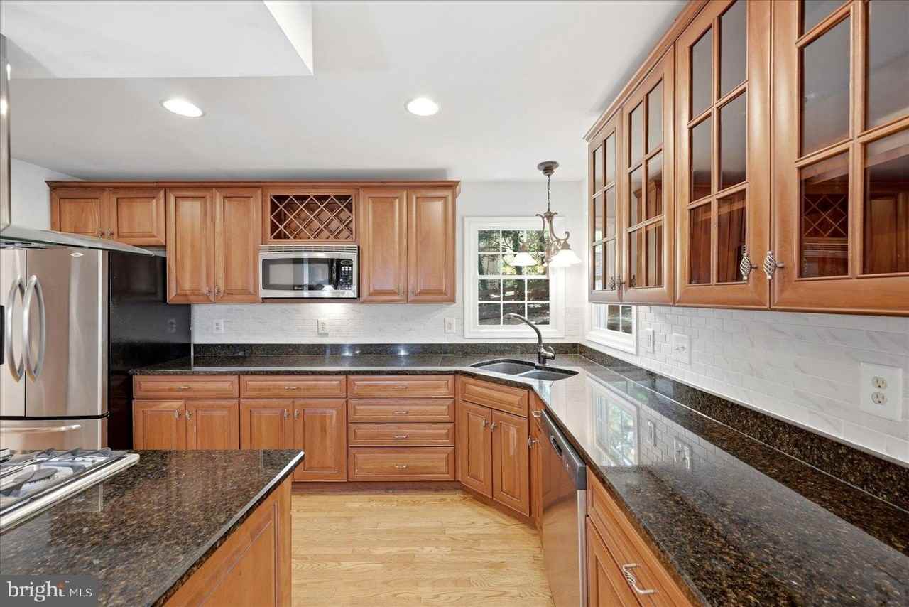 6004 Telegraph Rd - Photo 4 of 30