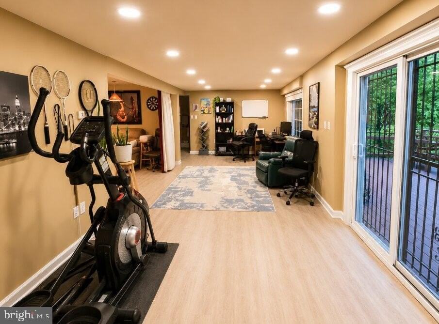 6808 Darby Ln - Photo 5 of 23
