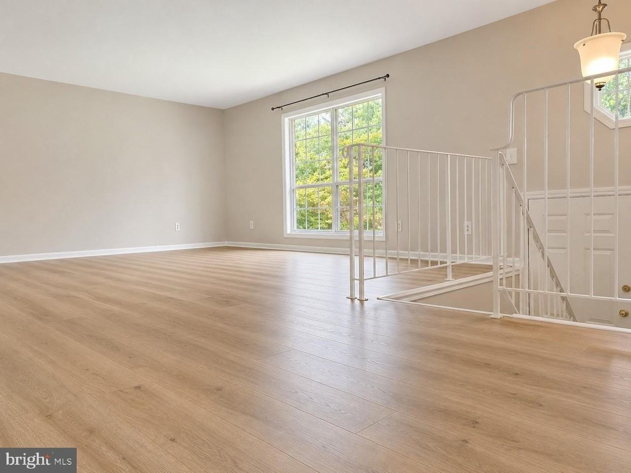 8425 Blevins Way Ct - Photo 3 of 20