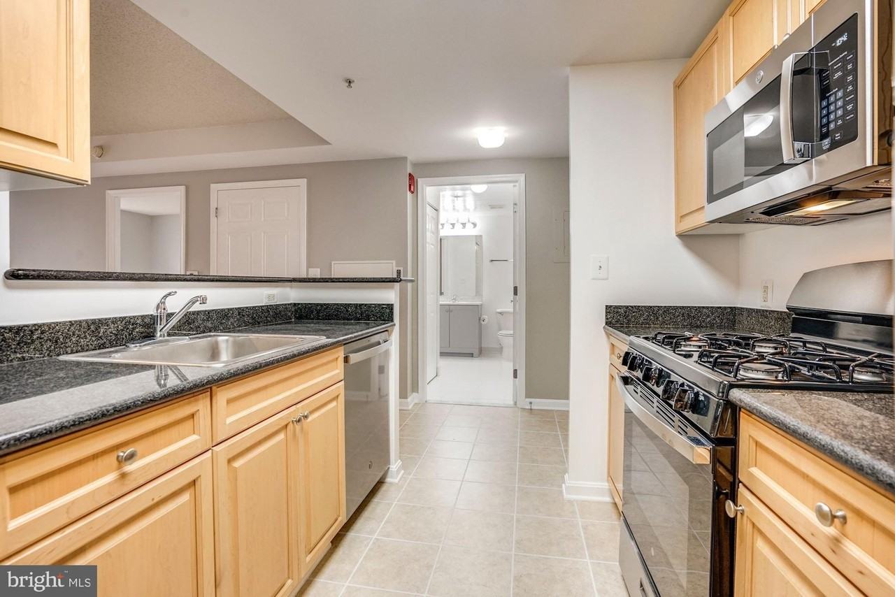 2726 Gallows Rd #413 - Photo 5 of 50
