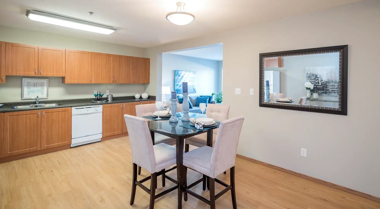 Riverbend Terrace - Photo 5 of 15