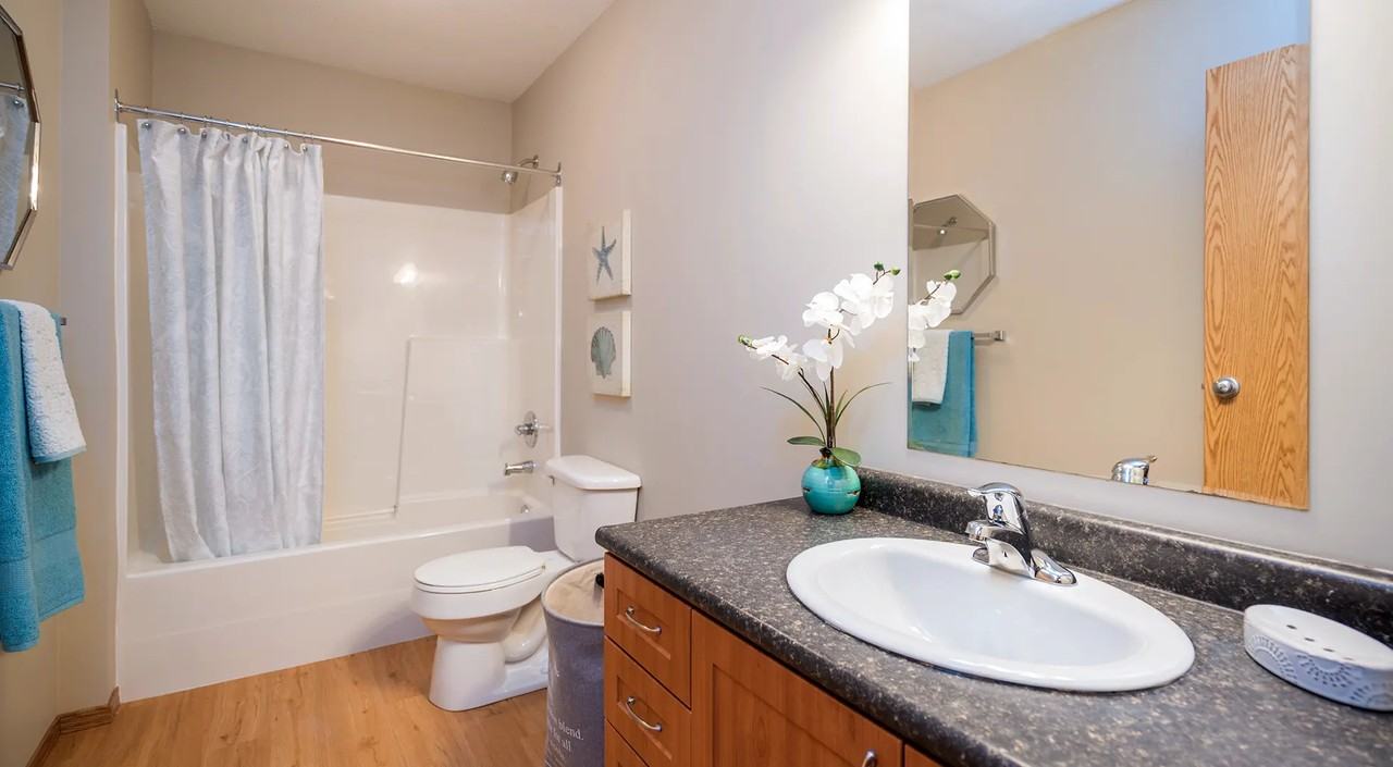 Riverbend Terrace - Photo 7 of 15