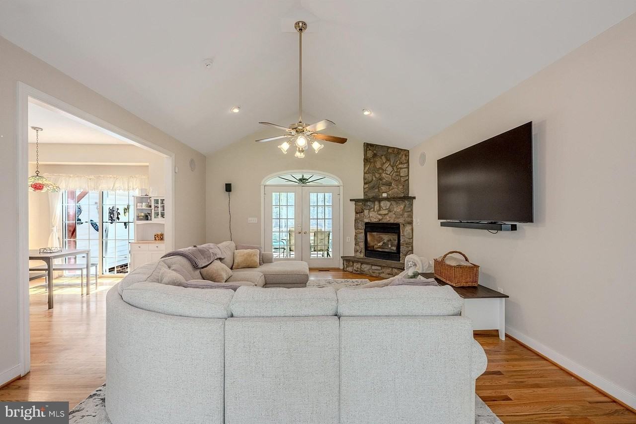18224 Green Blvd - Photo 4 of 50