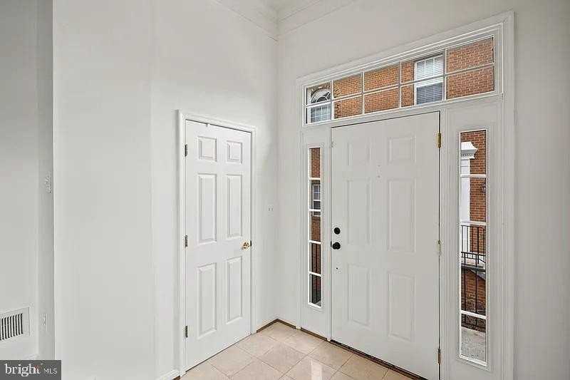 24689 Siltstone Sq - Photo 3 of 32