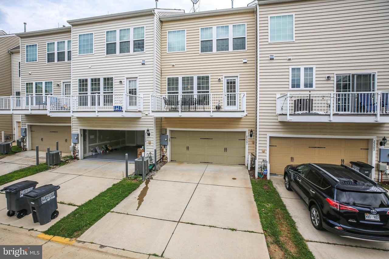 25501 Amber Gate Ter - Photo 2 of 30