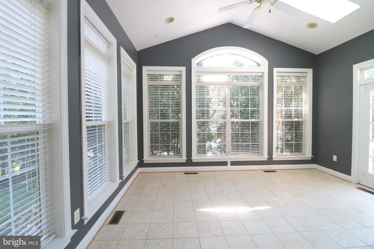 22078 Vantage Pointe Pl - Photo 7 of 25