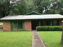 featured image of 850 Drexel Dr