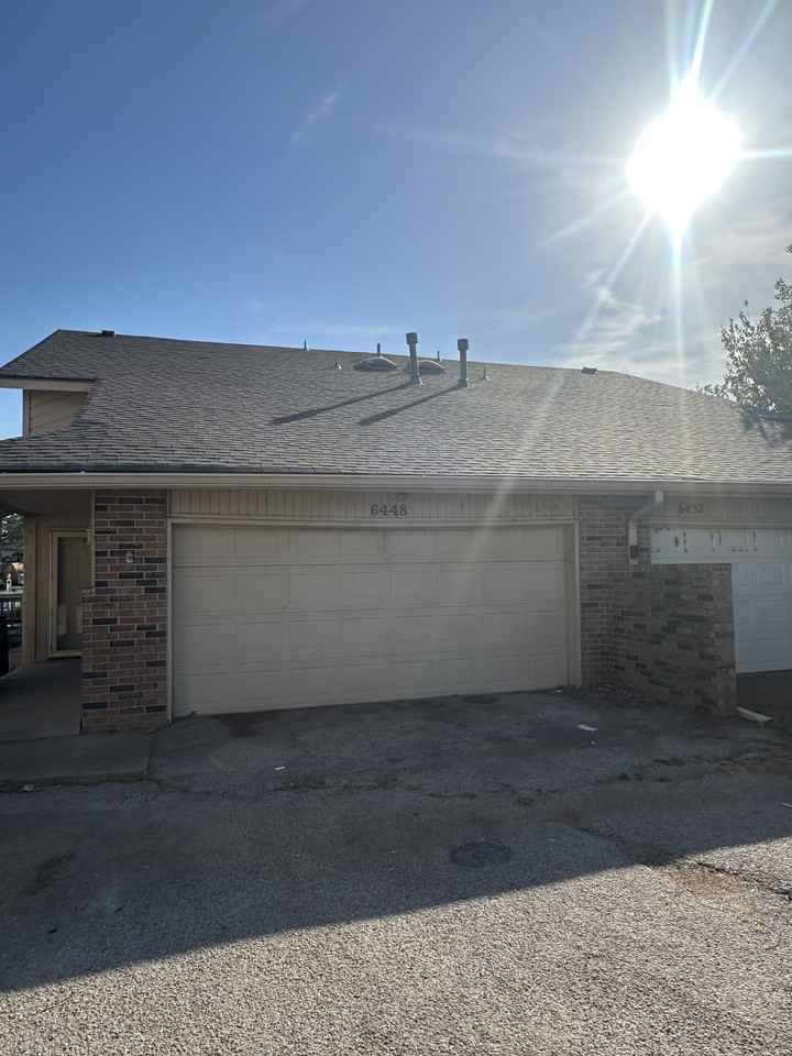 6448 W Hefner Rd #1 - Photo 3 of 38