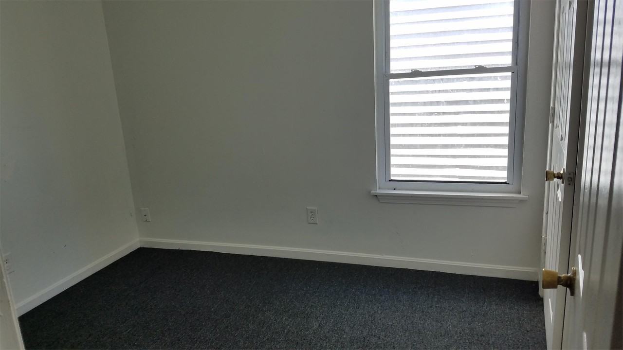 2122 Standard Ave #1 - Photo 5 of 9