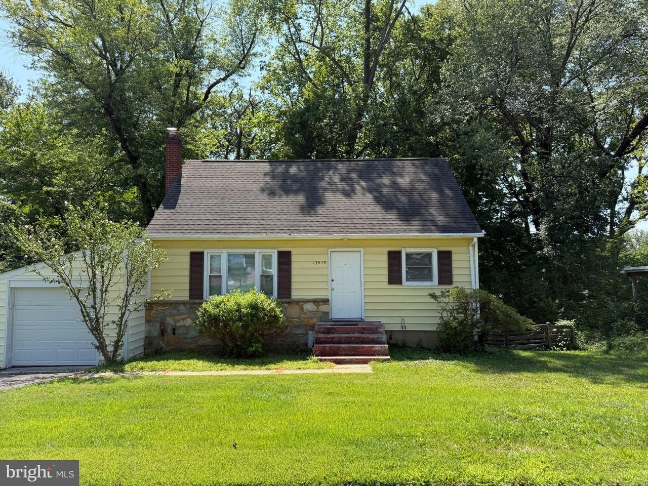 13419 Orchard Dr - Photo 2 of 30