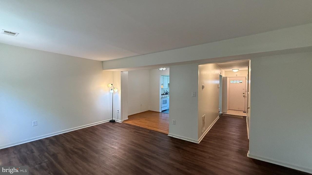 2015 Mayflower Dr - Photo 6 of 13