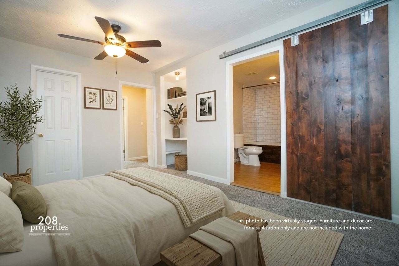 5707 N Bogart Ln #1 - Photo 3 of 36