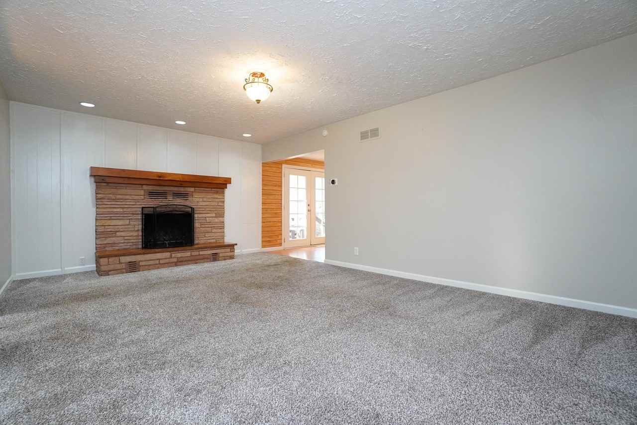 5707 N Bogart Ln #1 - Photo 7 of 36