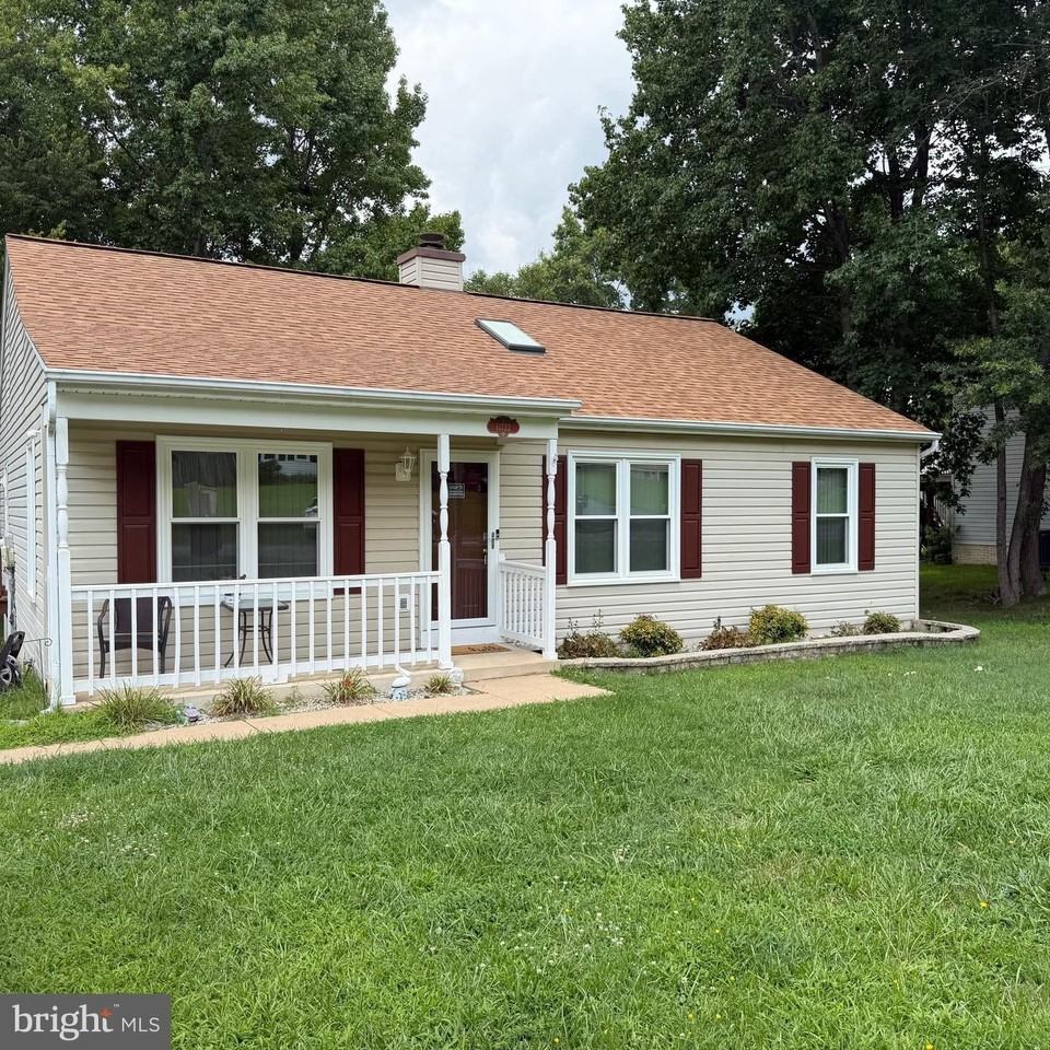 11722 Camelot Way - Photo 2 of 7