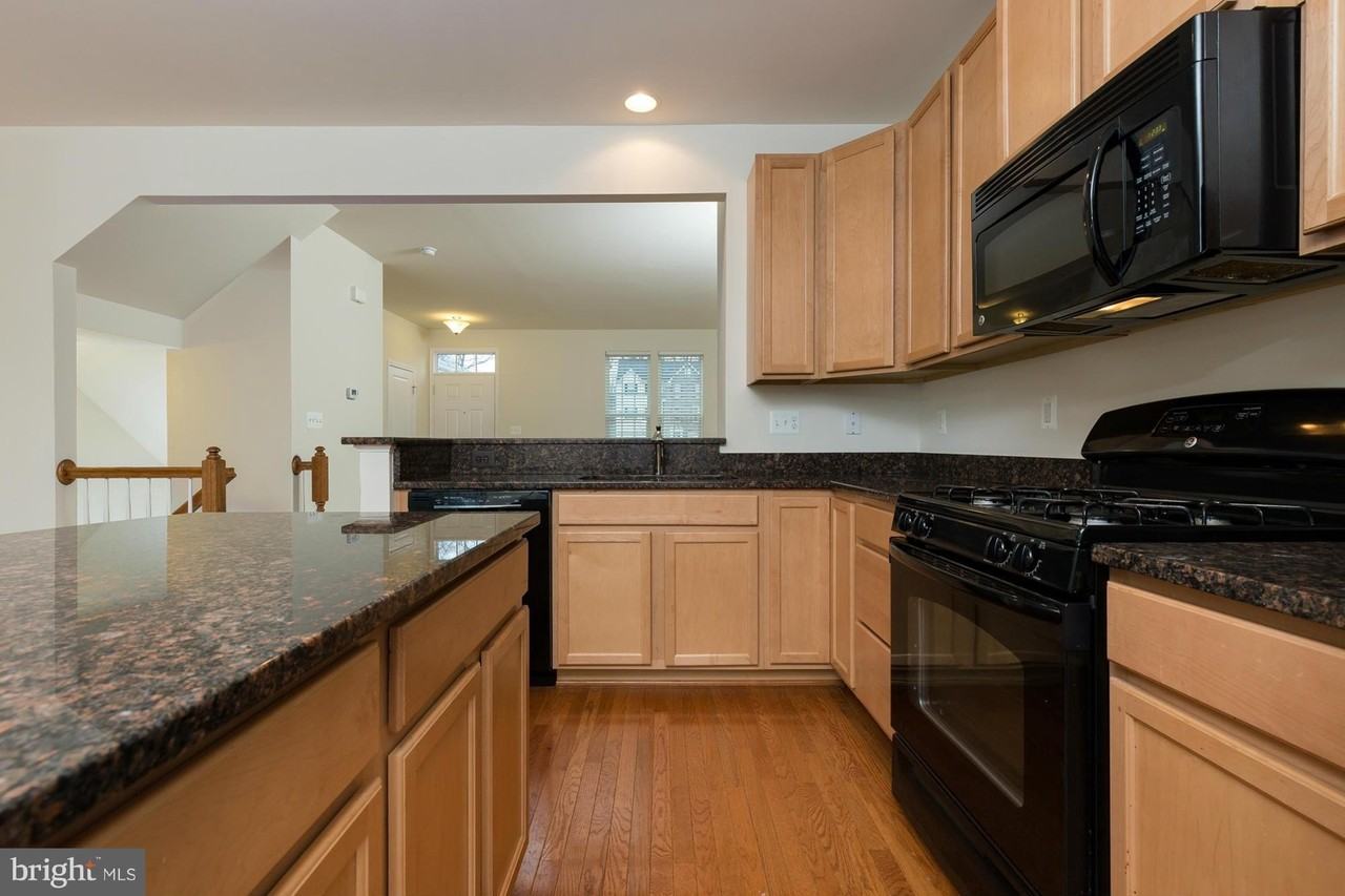 4548 Alliance Way - Photo 5 of 26
