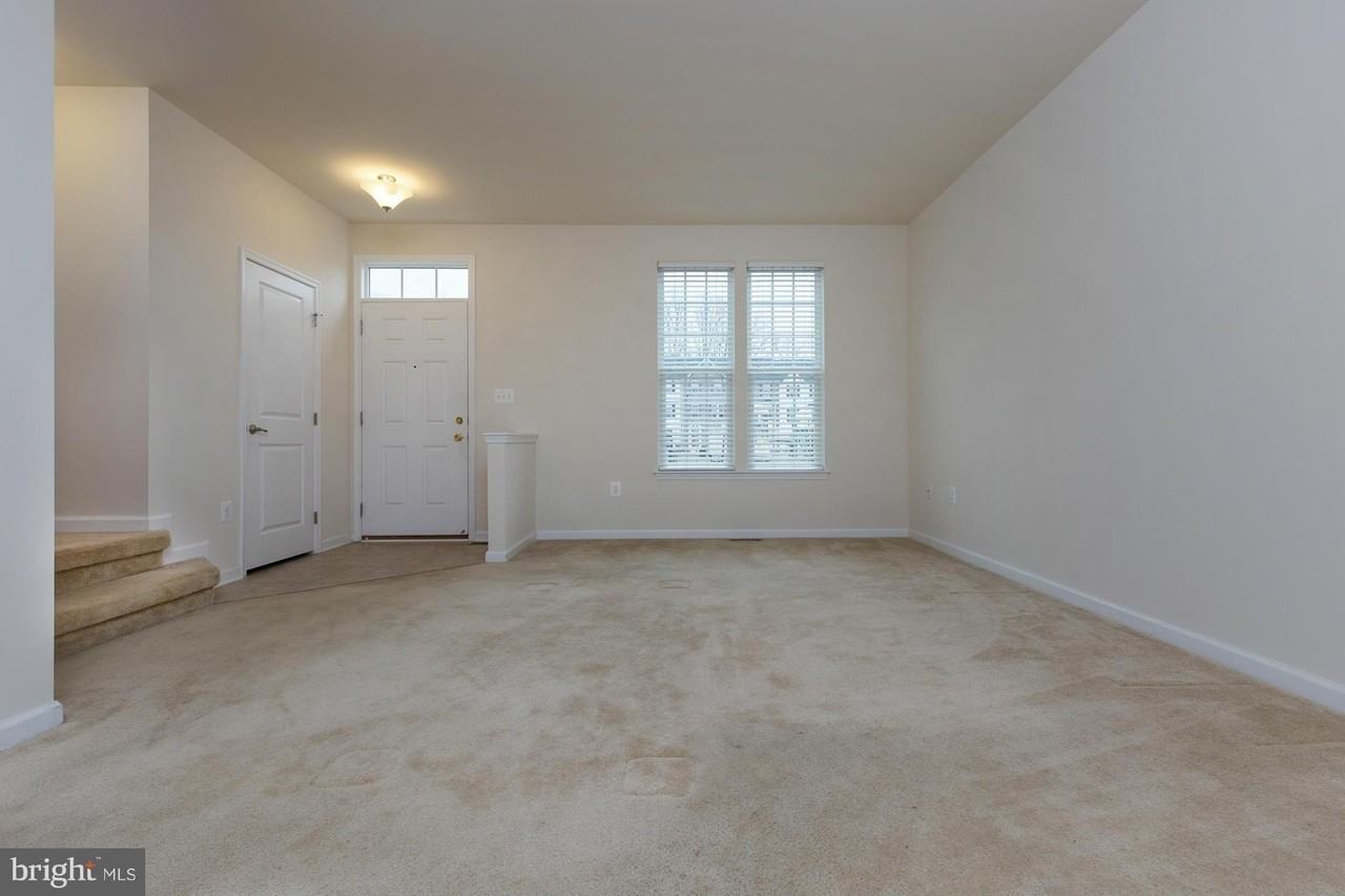 4548 Alliance Way - Photo 6 of 26