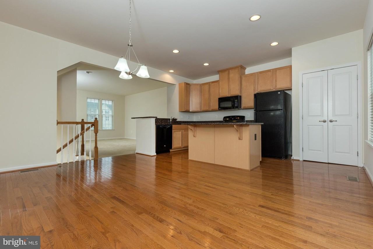 4548 Alliance Way - Photo 7 of 26