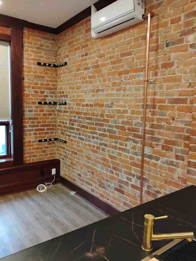 251 Front Street - Photo 5 of 30