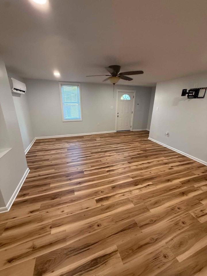 1261 Hammonds Mill Rd - Photo 6 of 14