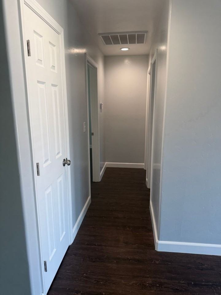 936 W 7th St - Photo 4 of 7