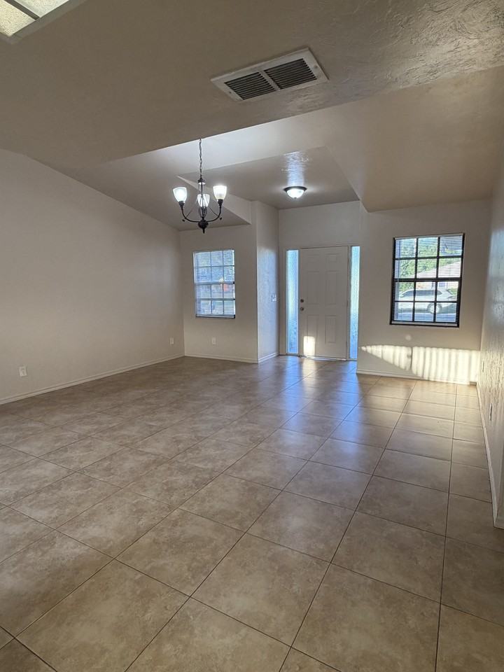 17607 Cypress Point Rd #1 - Photo 2 of 16