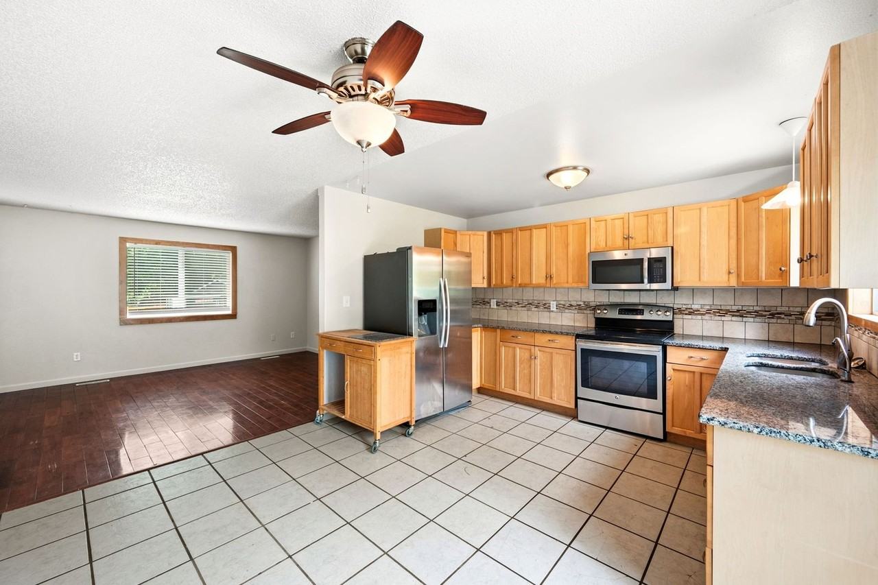 3512 Post Rd - Photo 7 of 25