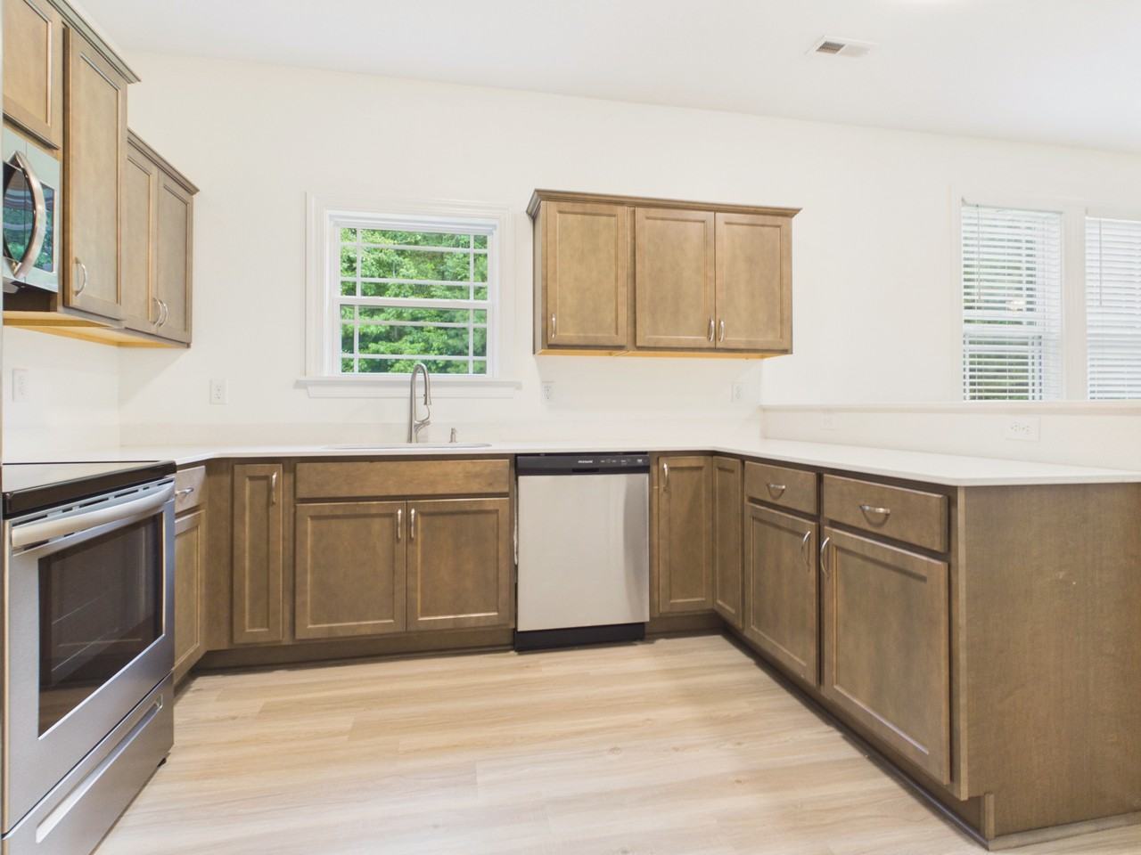 602 Princess Anne Cir #1 - Photo 4 of 22