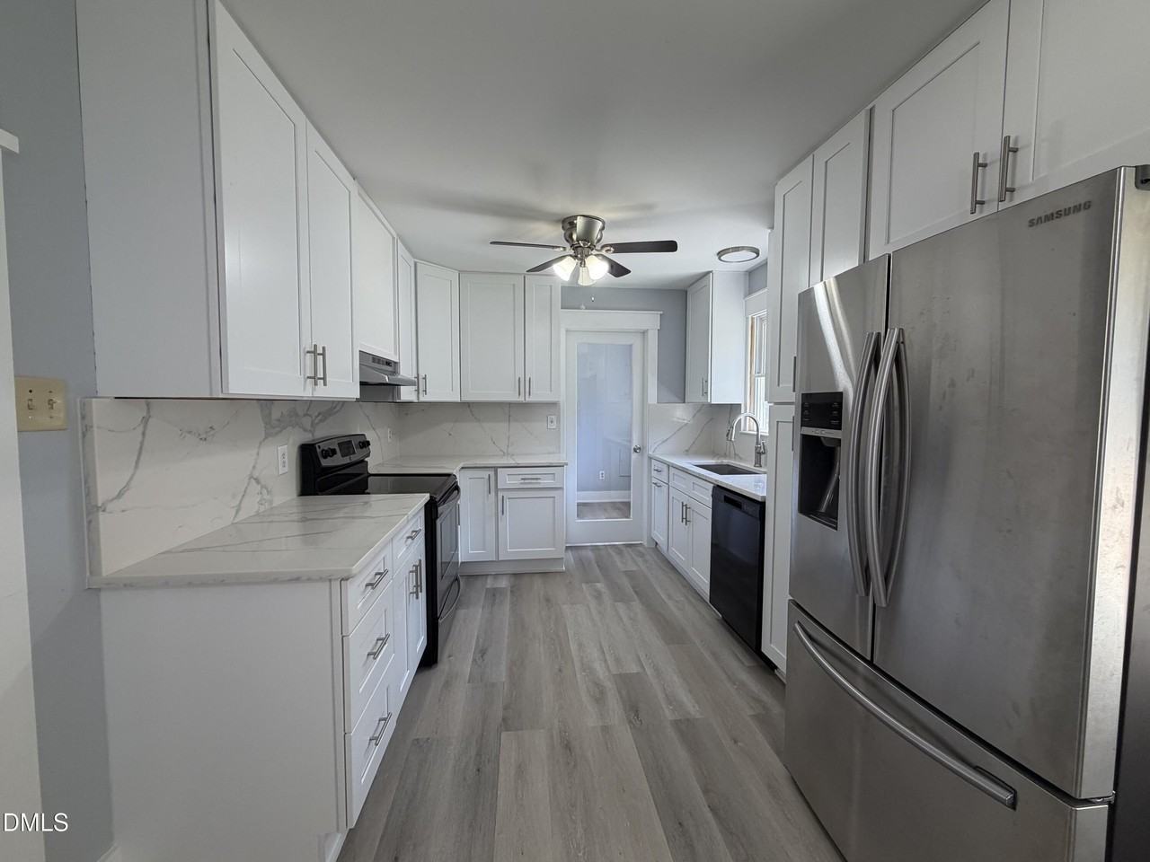 600 Manns Chapel Rd - Photo 2 of 15