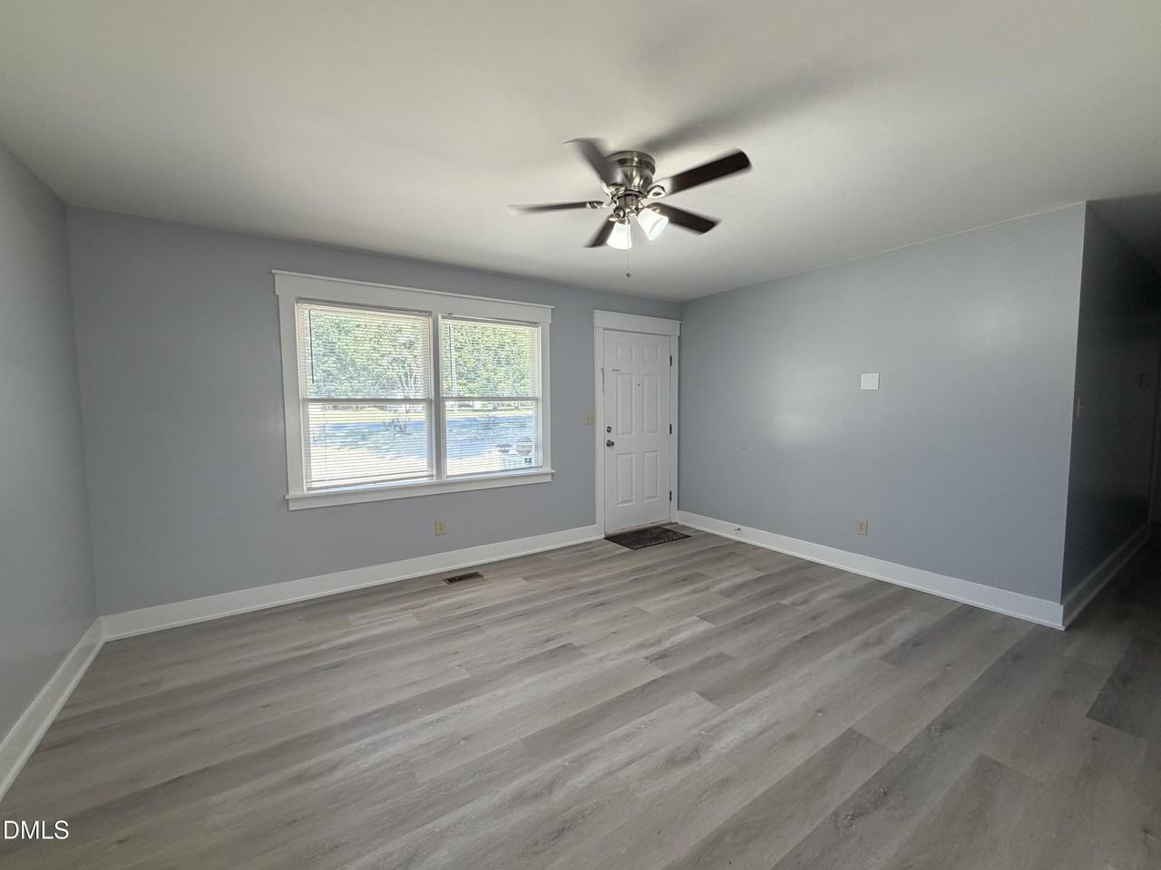 600 Manns Chapel Rd - Photo 3 of 15