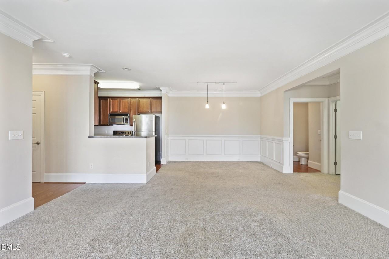 623 Waterford Lake Dr - Photo 6 of 29