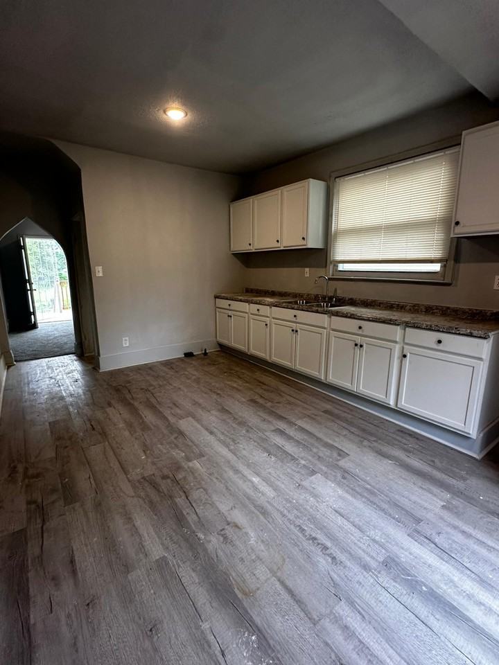 5409 Fischer St #1 - Photo 5 of 15