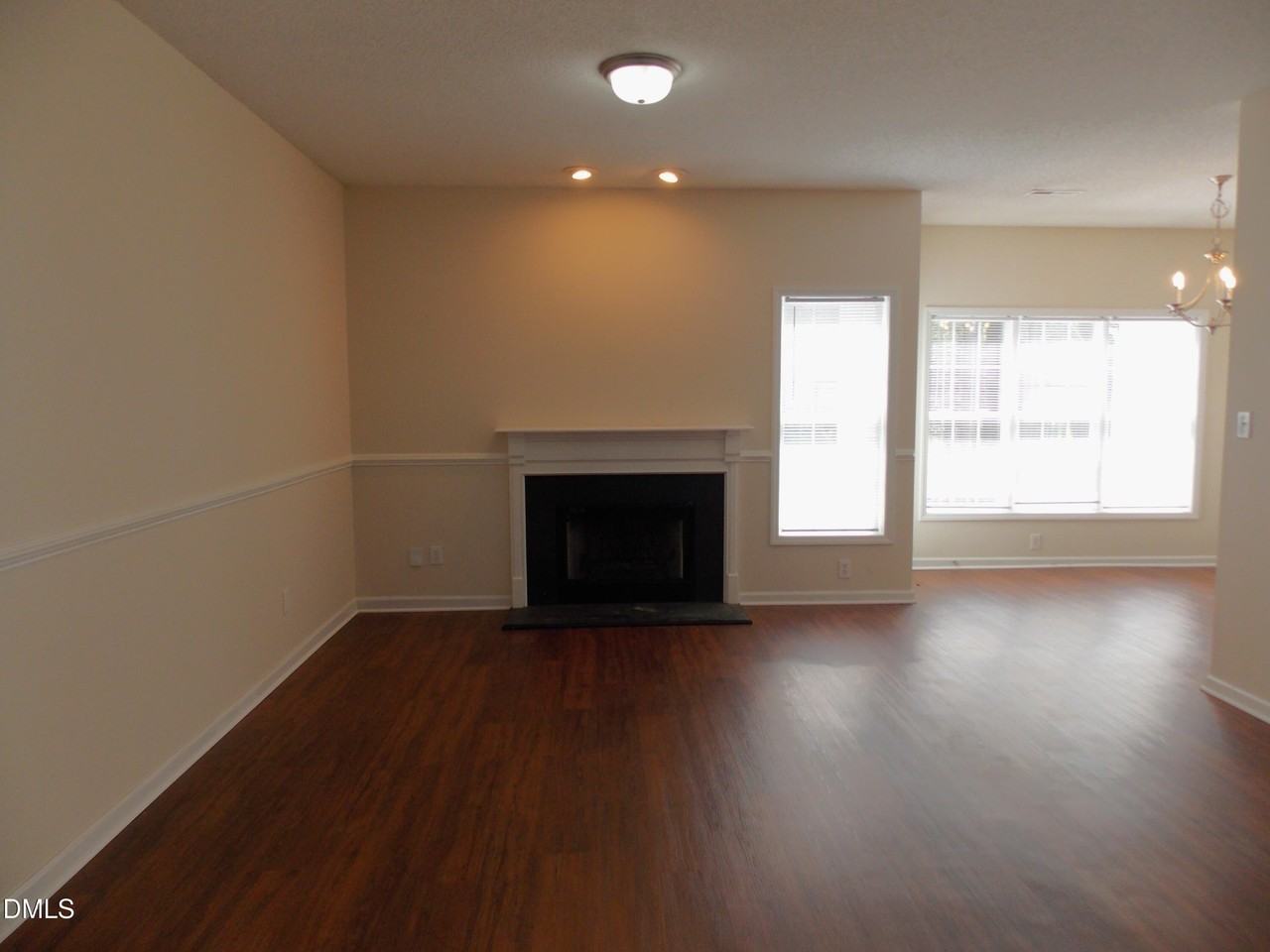 106 Pointe Crest Ct - Photo 3 of 22